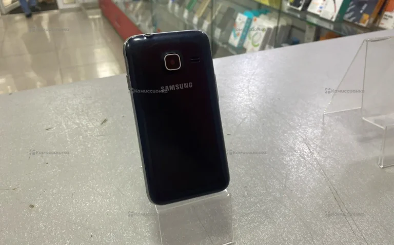 Samsung Galaxy J1 Mini SM-J105H 1/8 ГБ