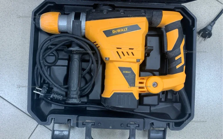 Перфоратор Dewalt Z1G-32A реплика