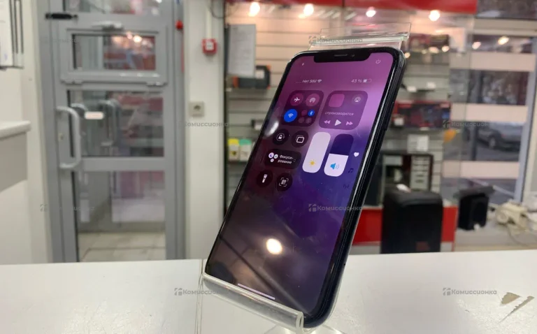 Apple iPhone XR 3/64 ГБ