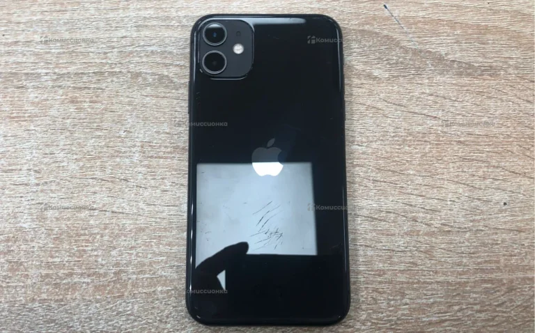 Apple iPhone 11 4/128 ГБ