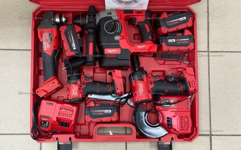 Набор инструментов Milwaukee 4В1
