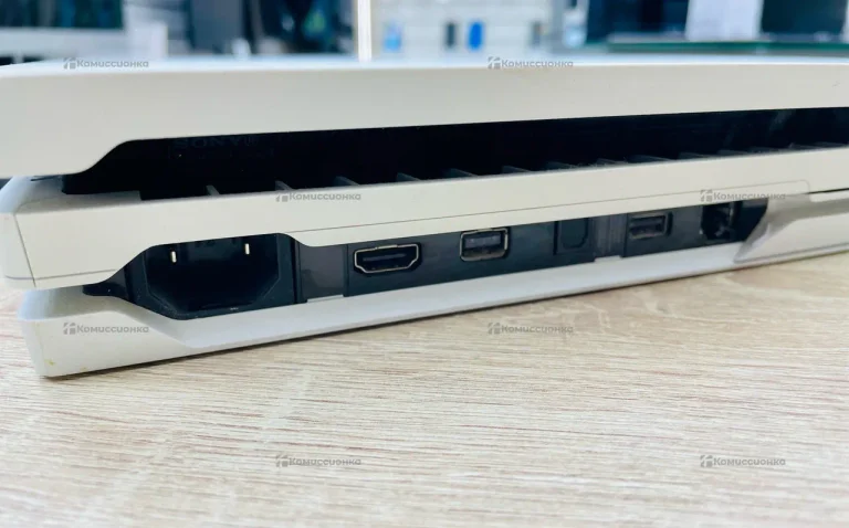 Приставка PS4. PS4 pro 1TB