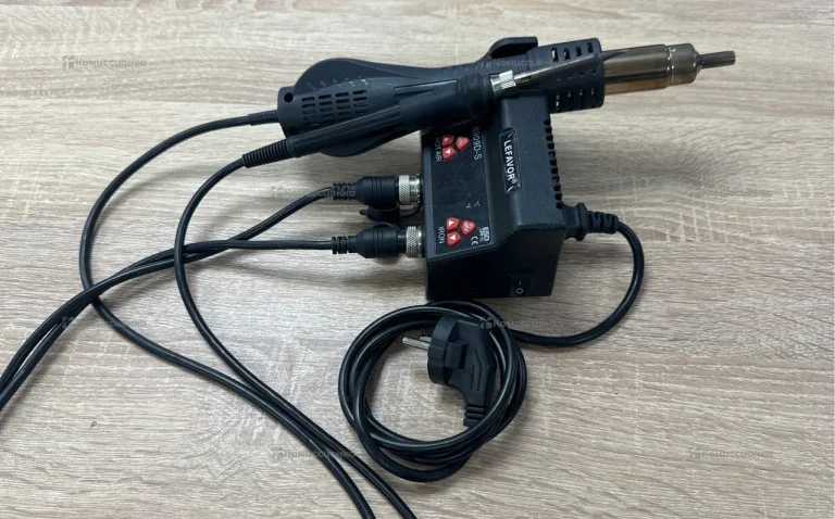 Паяльная станция lefavor 8909d-s