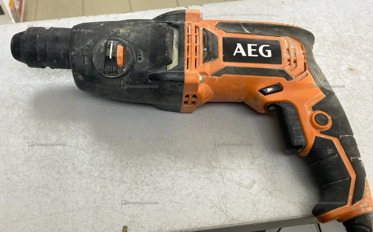 Перфоратор AEG KH 24 IE