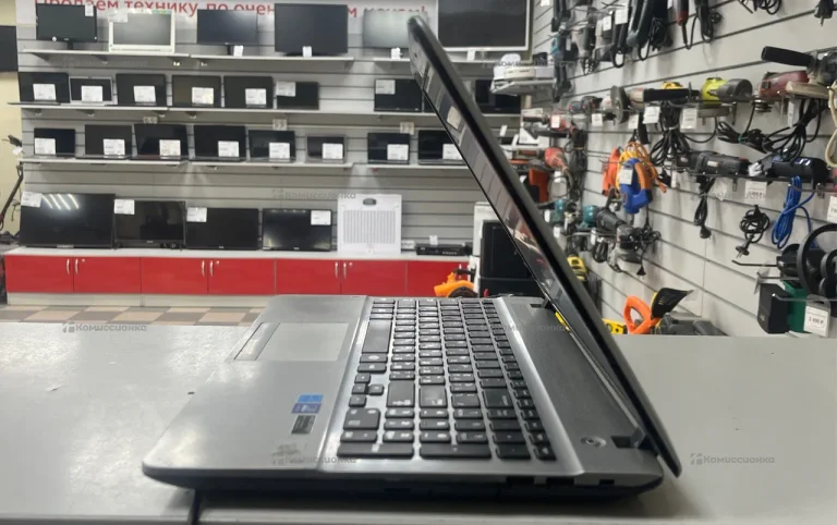 Ноутбук Samsung 270e