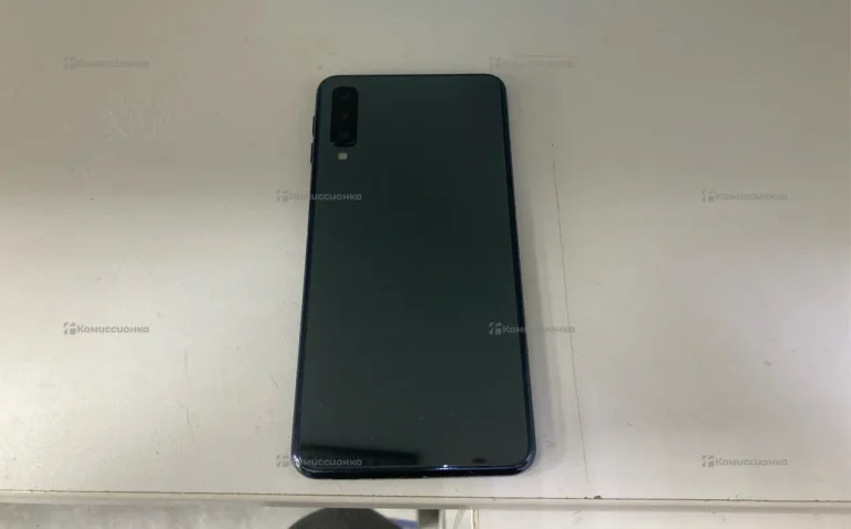 Samsung Galaxy A7 4/64 ГБ