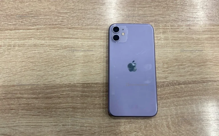 Apple iPhone 11 4/64 ГБ