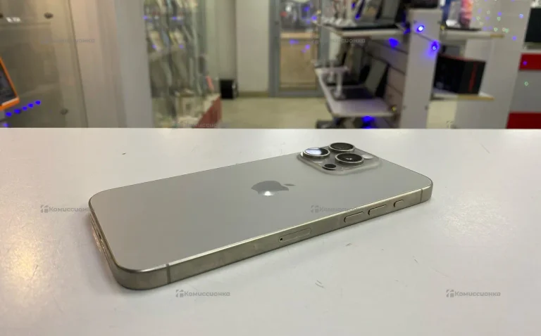 Apple iPhone 15 Pro Max 8/256 ГБ