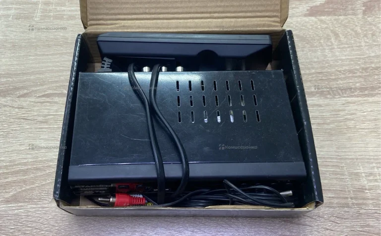 Цифровая ТВ приставка  Starbox