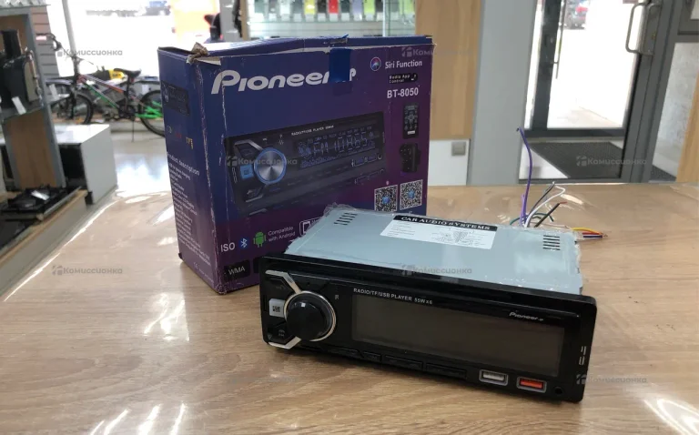 Автомагнитола Pioneer BT-8050