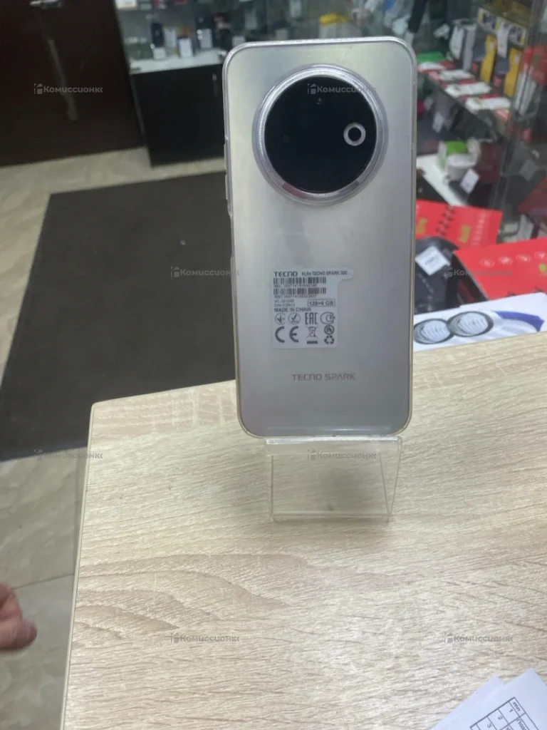 Tecno Spark 30C 6/128 ГБ