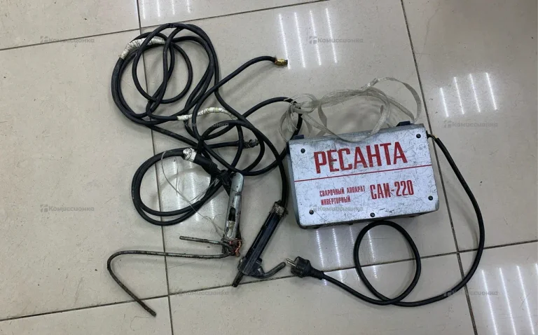 Сварочный аппарат Ресанта САИ-220