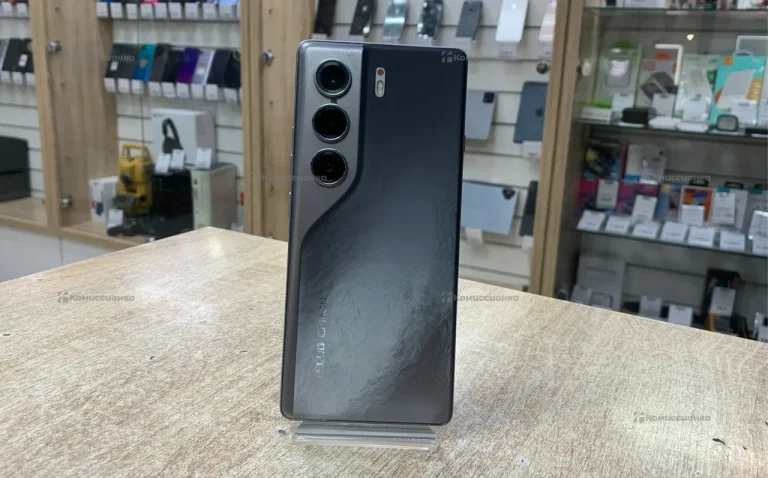 Tecno Camon 40 12/256 ГБ