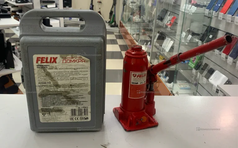 Домкрат 4т felix