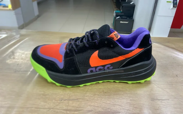 Кроссовки Nike ACG 43