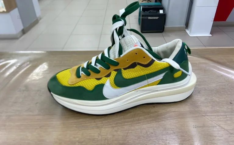 Кроссовки Nike зеленые 45