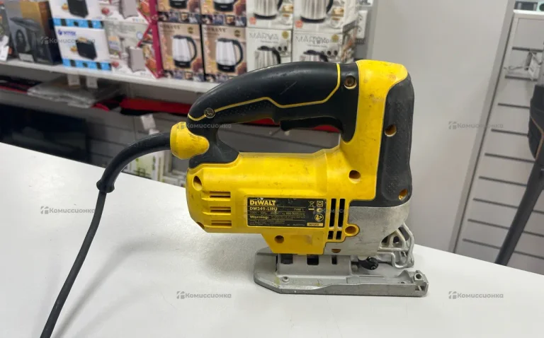 Электролобзик dewalt DW349