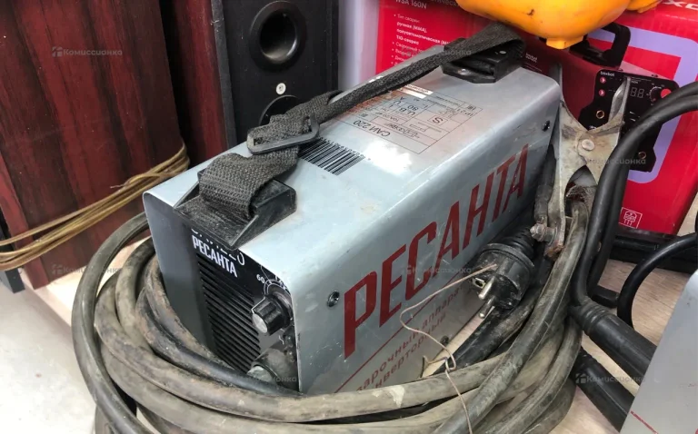 Сварочный аппарат Ресанта САИ-220.
