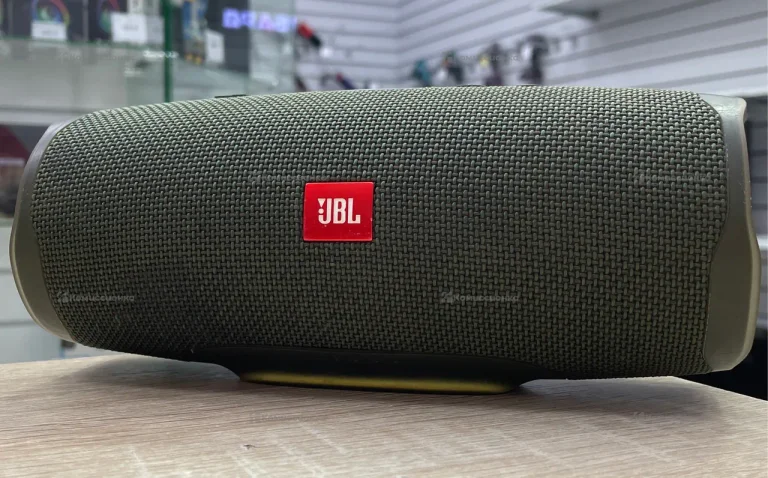 Колонка  JBL Charge 4