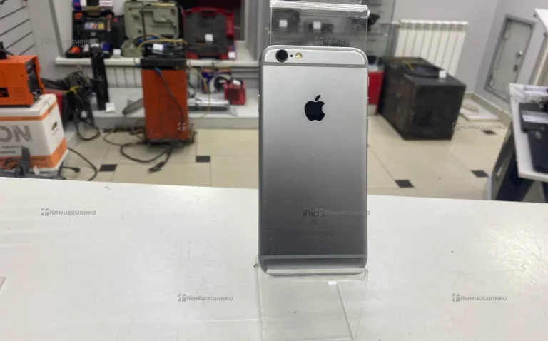 Apple iPhone 7 2/32 ГБ