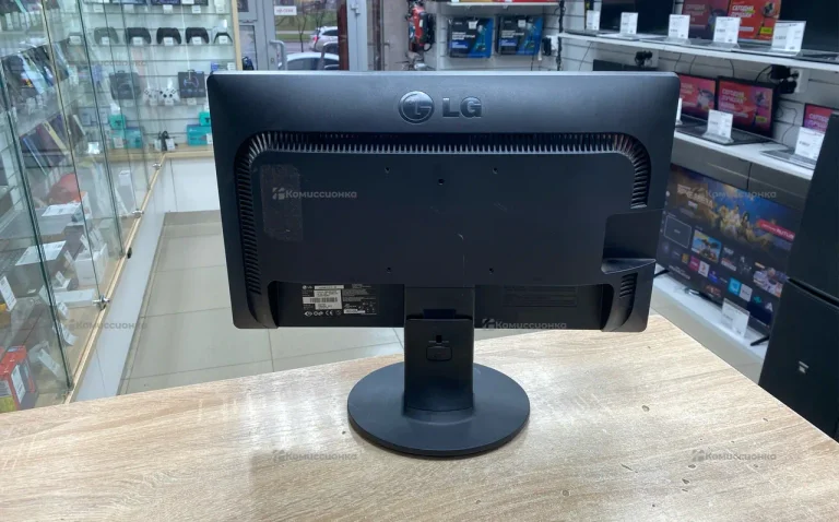 Монитор lg E1911S