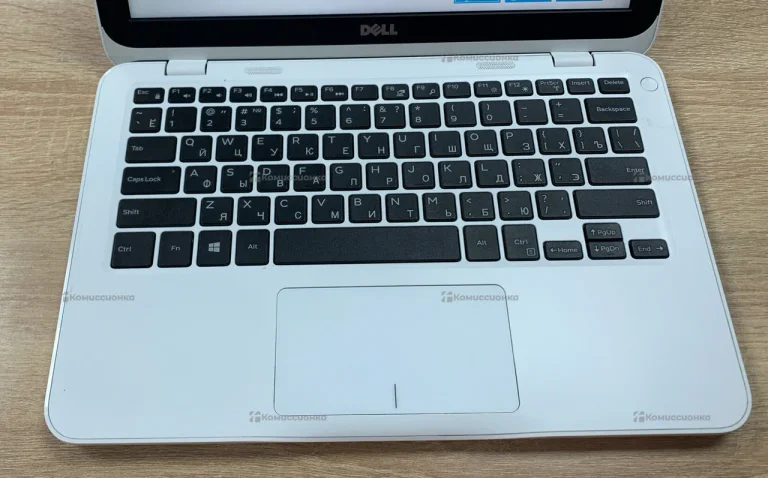 Ноутбук  DELL P24T