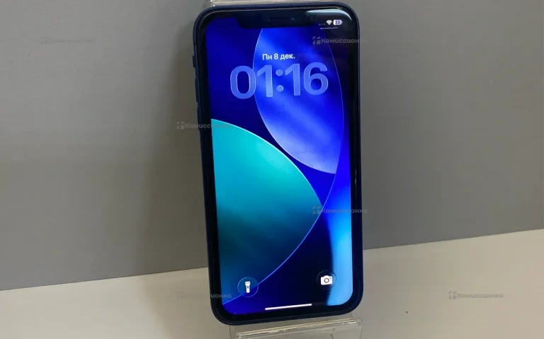 Apple iPhone 11 4/64 ГБ в корпусе 17 IPhone