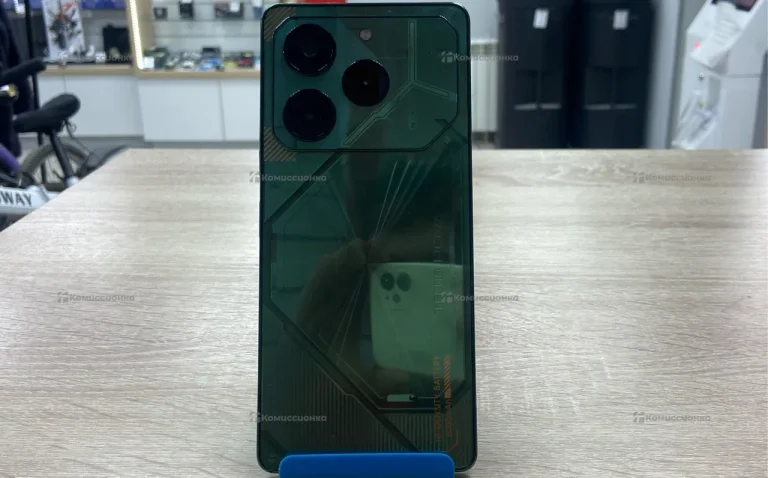Tecno Pova 6 pro 5G 12/256 ГБ