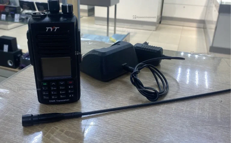 Рация  TYT MD-UV390