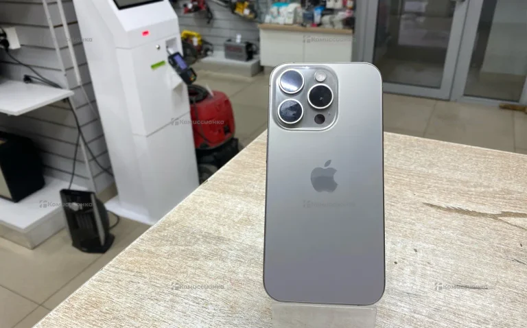 Apple iPhone 15 Pro 8/128 ГБ