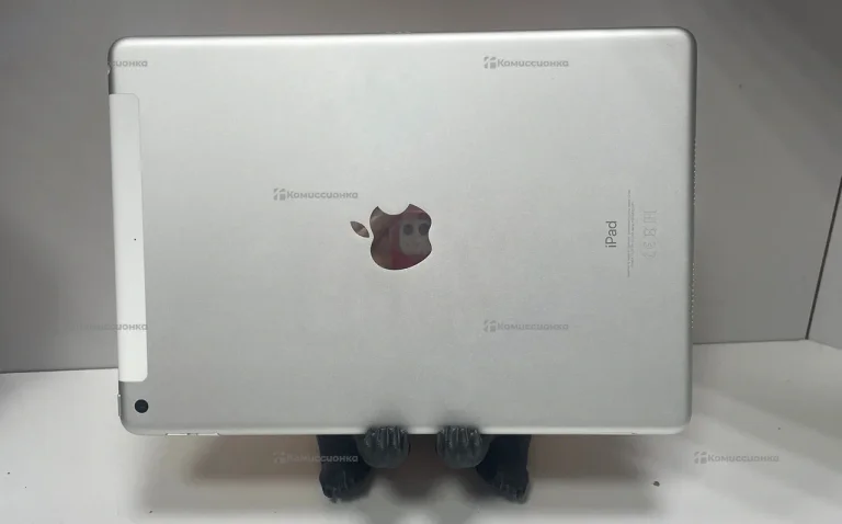 Планшет Apple IPad (7-го поколения) 32Gb LTE