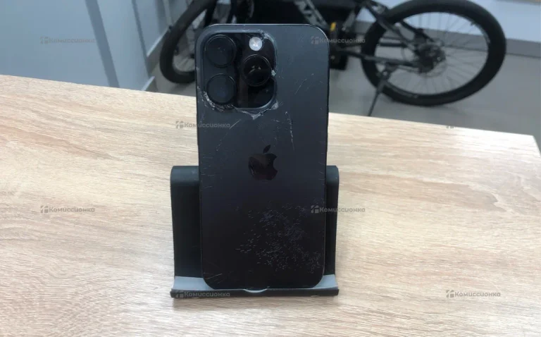 Apple iPhone 16 Pro 8/128 ГБ