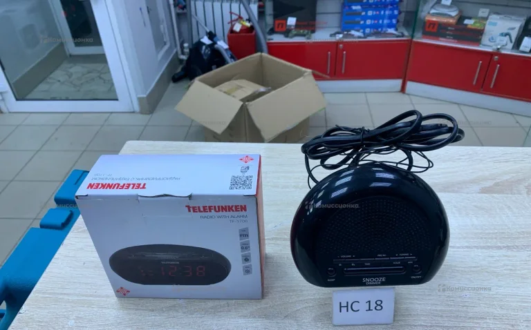 Часы  радио Telefunken