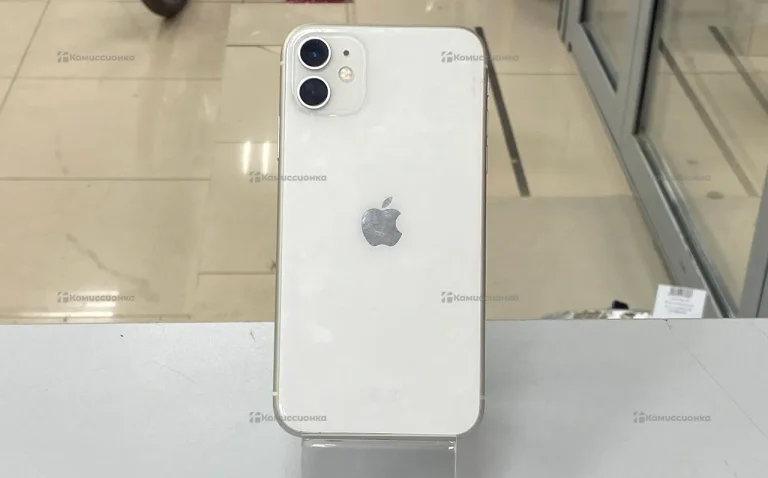 Apple iPhone 11 64 ГБ