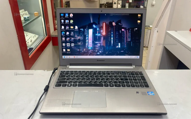 Ноутбук  Lenovo