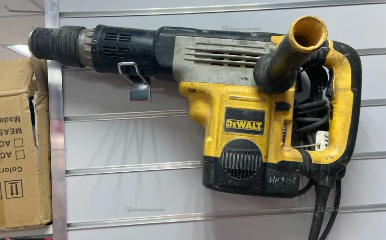 Отбойный молоток dewalt D25762-QS