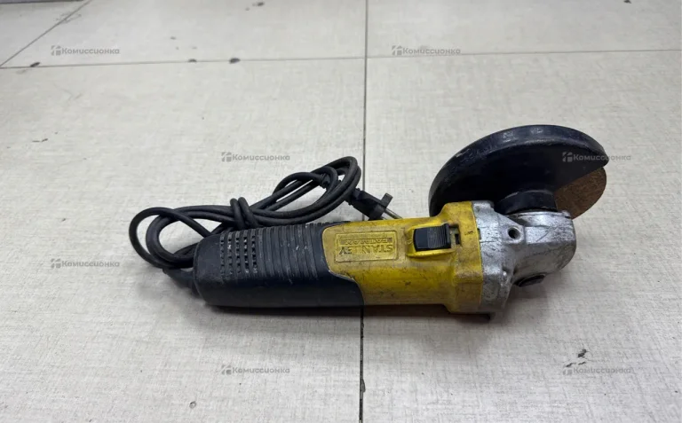 УШМ (болгарка) Stanley Fatmax FMEG825