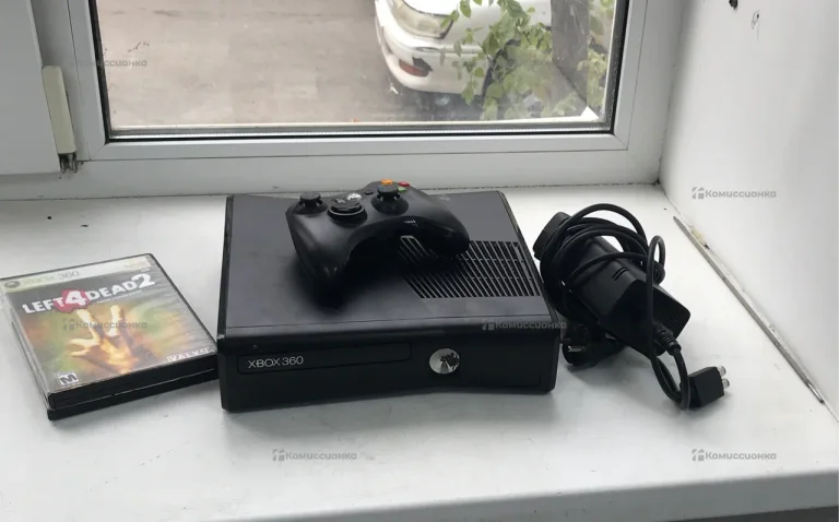 Приставка Xbox 360 S Console