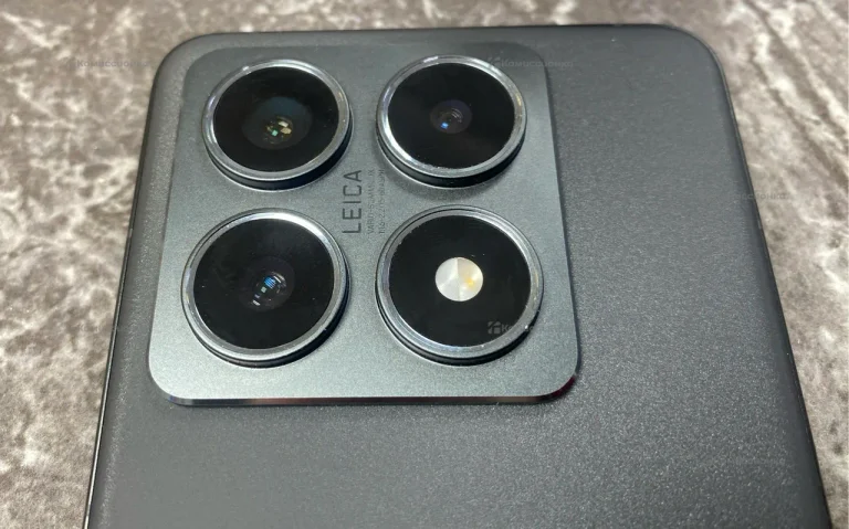 Xiaomi 14 12/256Gb
