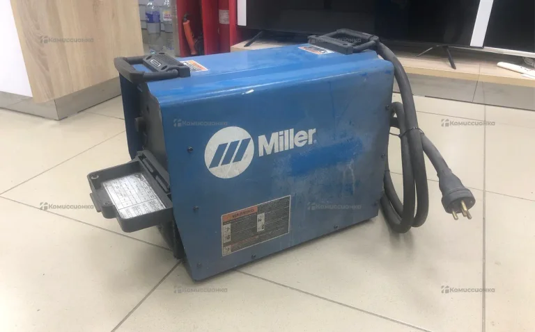 Полуавтоматический сварочный источник Miller invis
