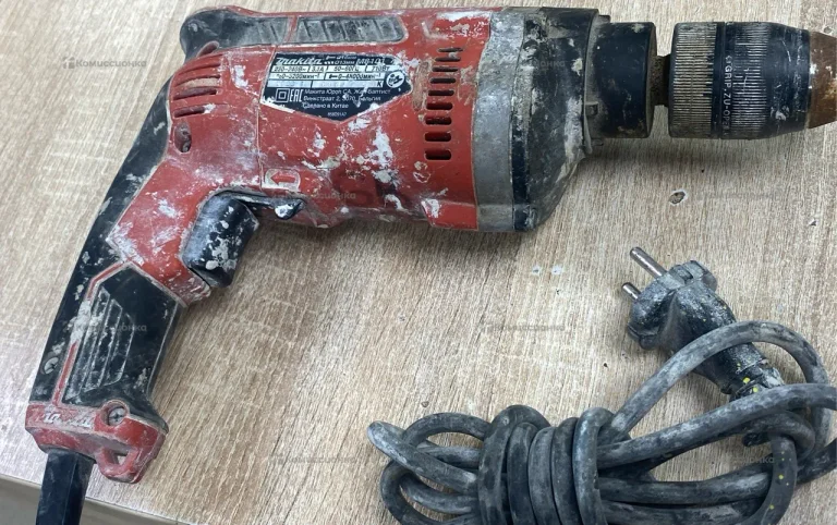 Дрель makita M8101