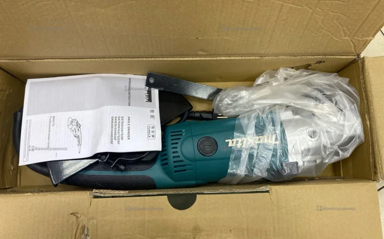УШМ Makita GA9020 реплика