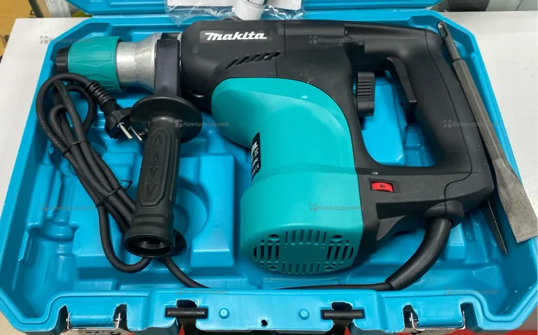 Отбойный молоток Makita 1500W
