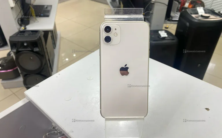 Apple iPhone 11 4/64 ГБ