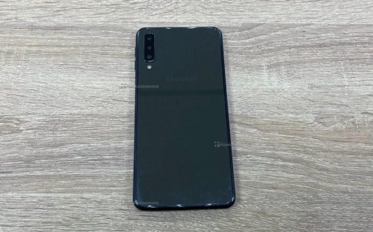 Samsung Galaxy A7 (2018) 4/64 ГБ
