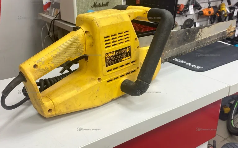 Пила dewalt DW393