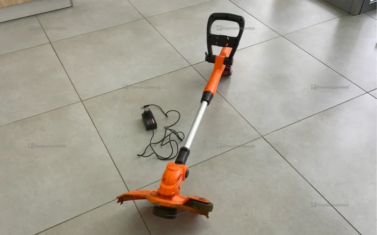 Электротриммер PT 239