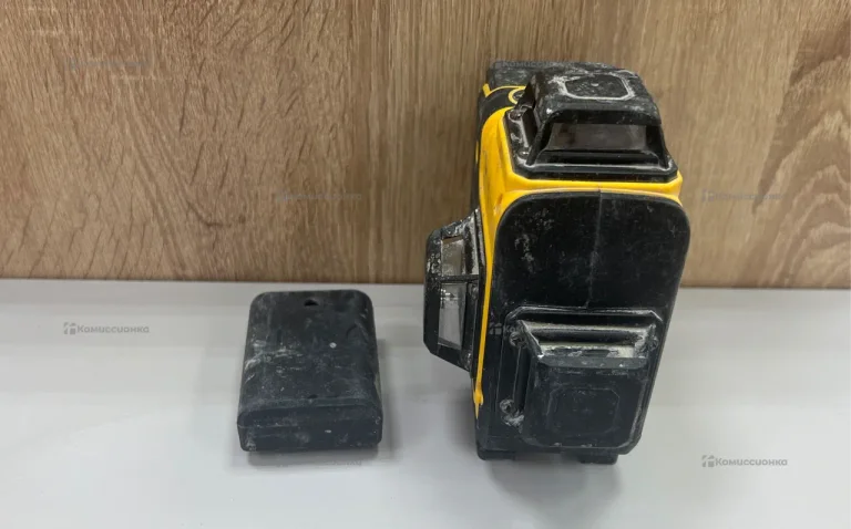 Лазерный уровень Dewalt (реплика)