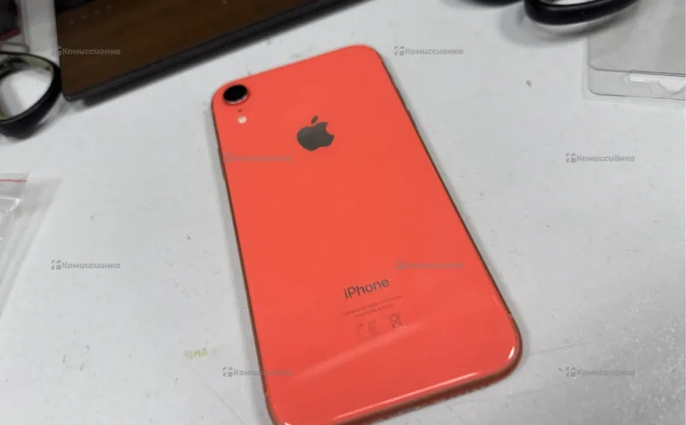 Apple iPhone XR 3/64 ГБ