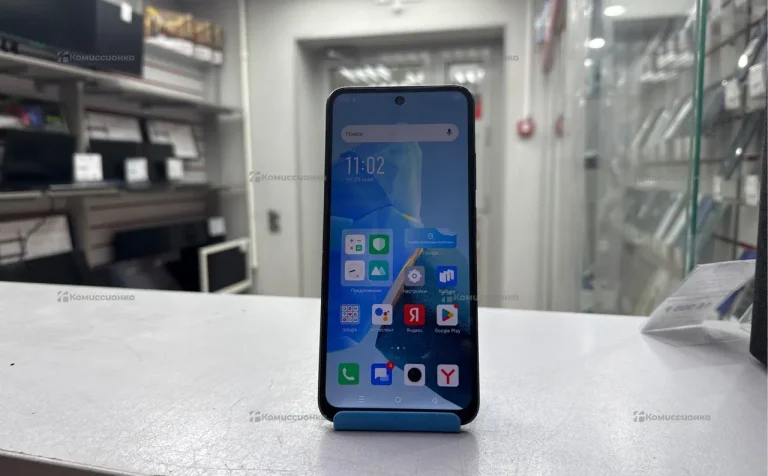 Infinix Hot 30 Play 8/128 ГБ